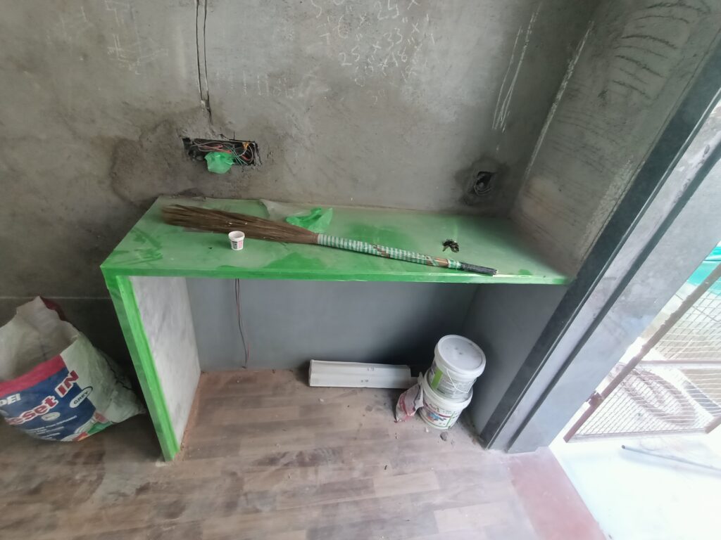 Counter top making by Lalchand Saini Tile contractor in Vadodara